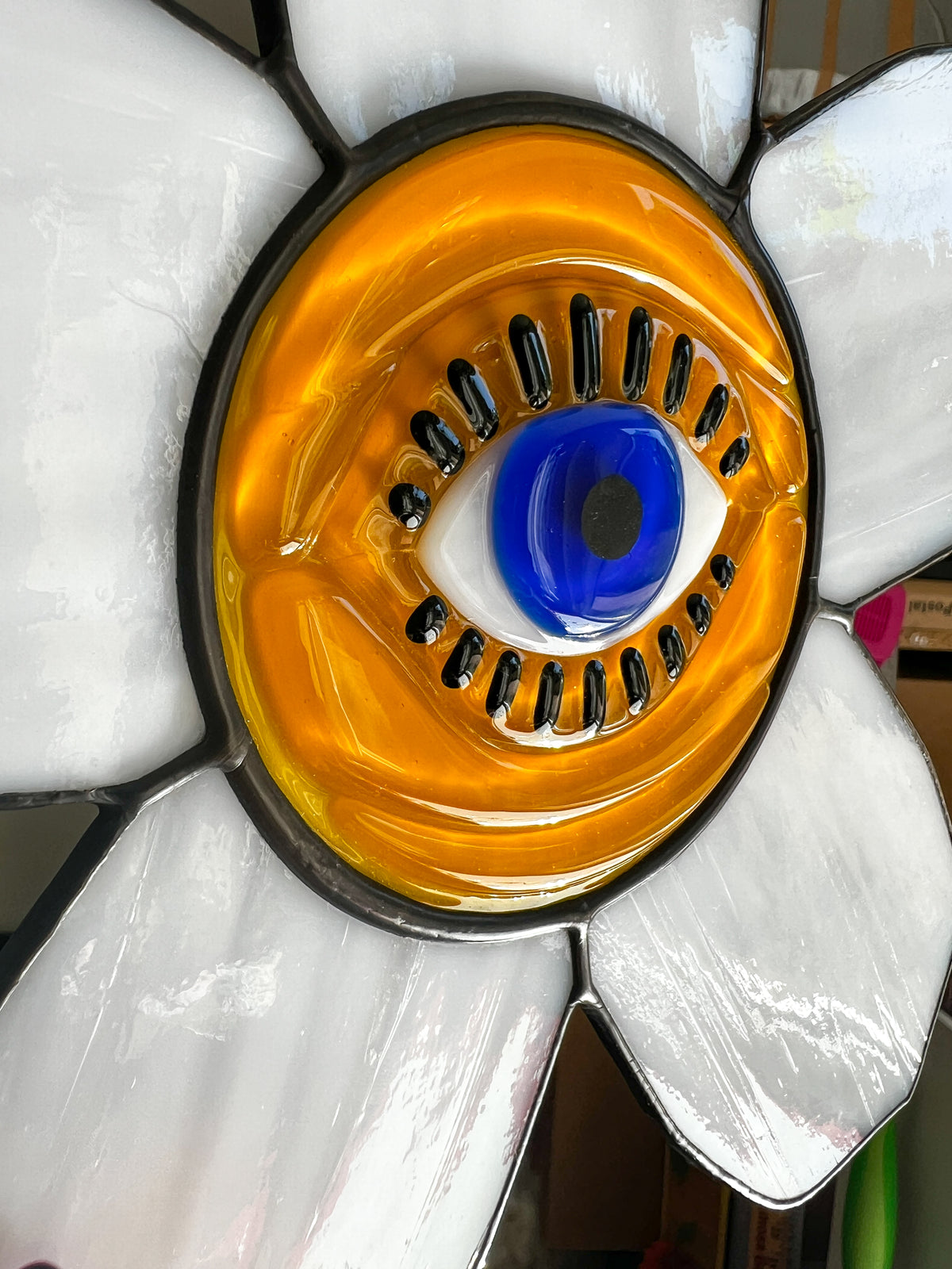 Eye Bloom - White