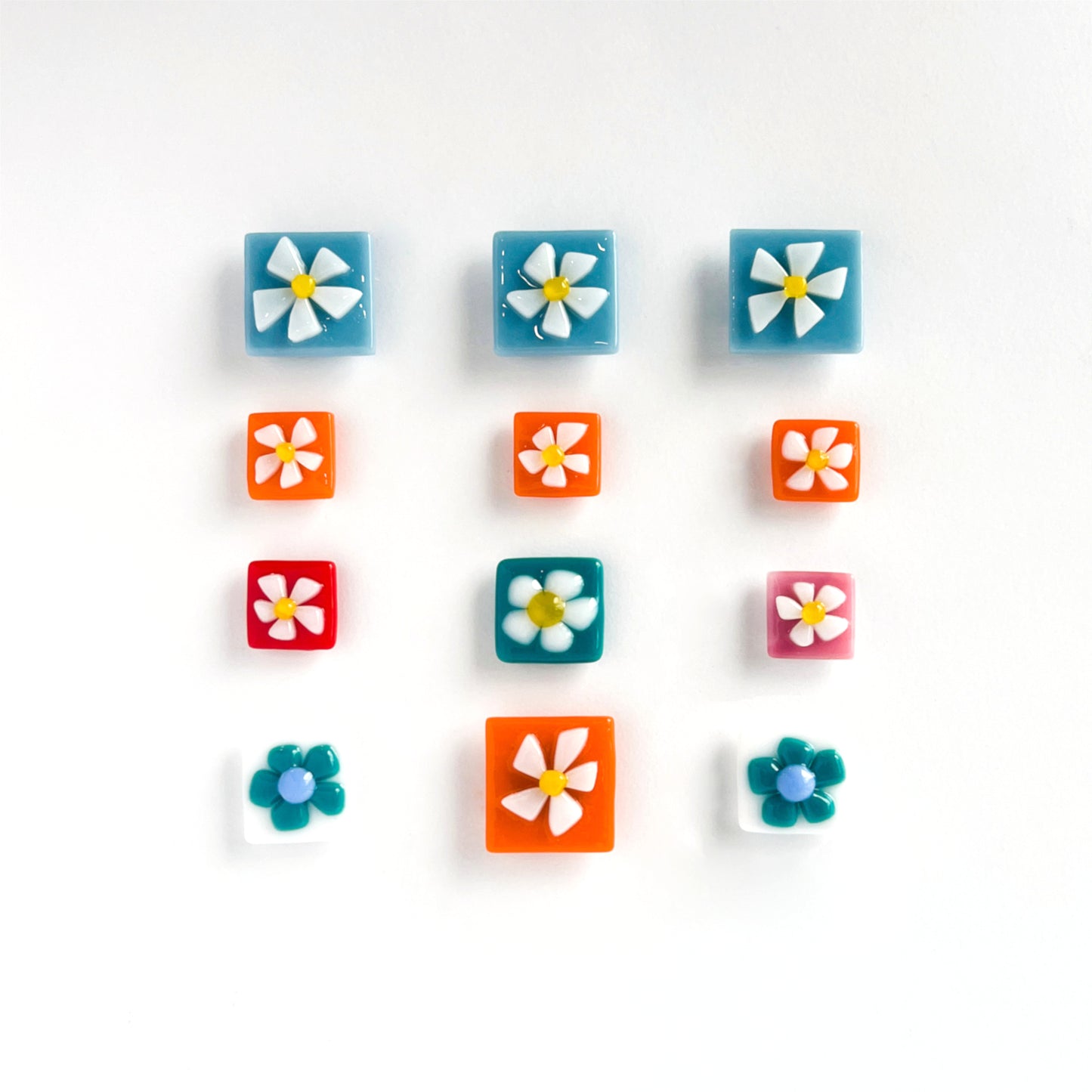 Daisy Square Glass Magnets