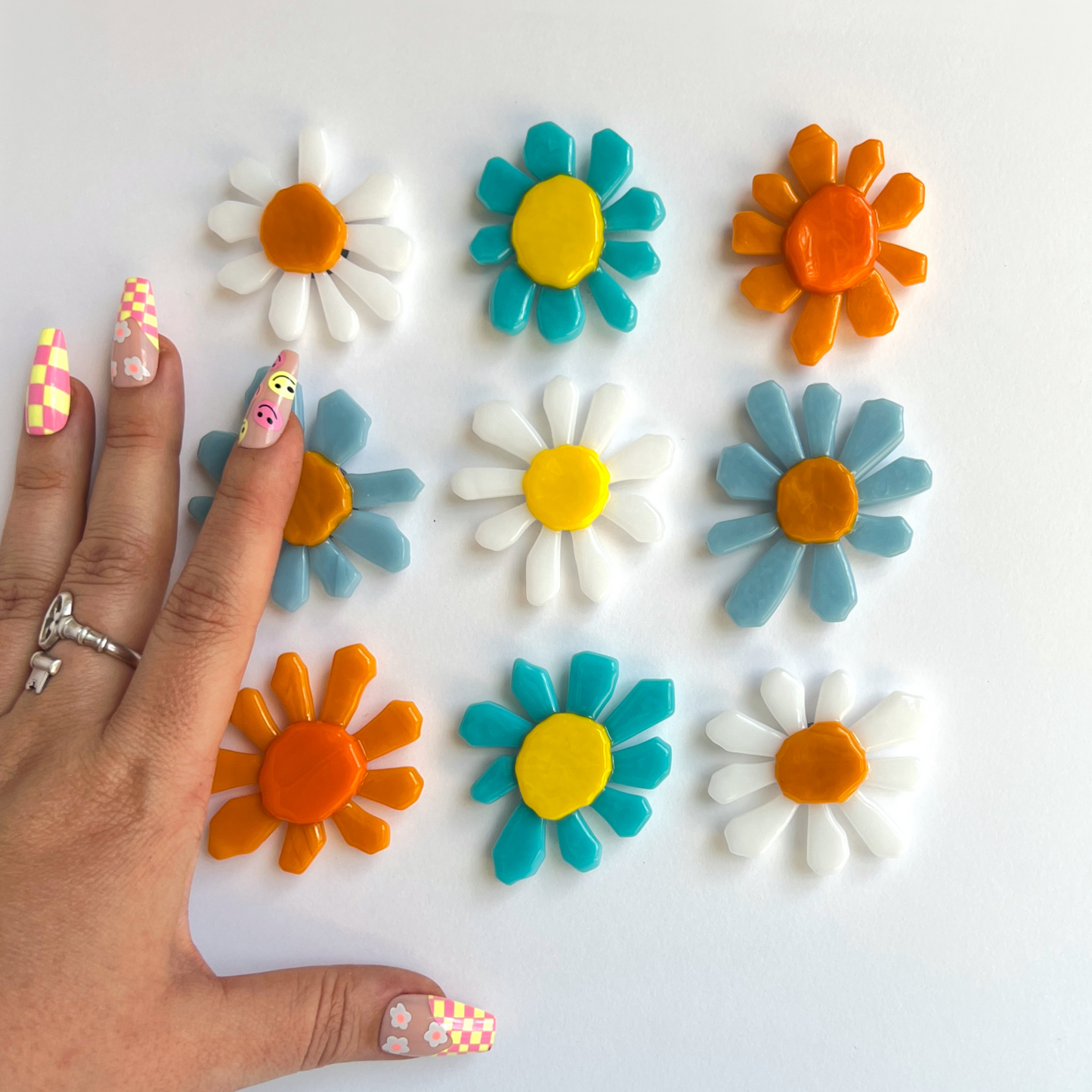 Big Daisy Glass Magnets