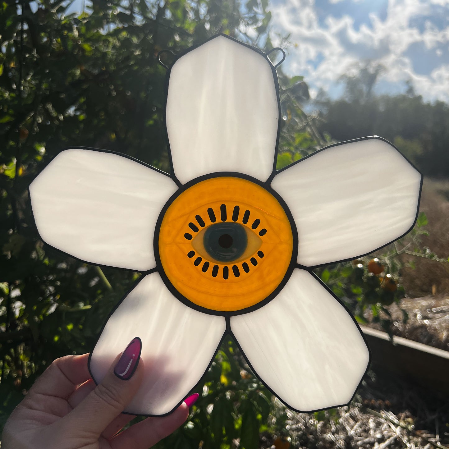 Eye Bloom - White