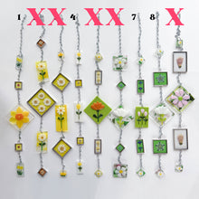Load image into Gallery viewer, Floral Chain - yellow and green
